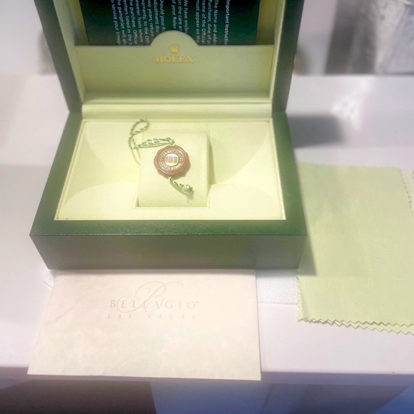 Rolex Case and Box - Picture 9 of 9